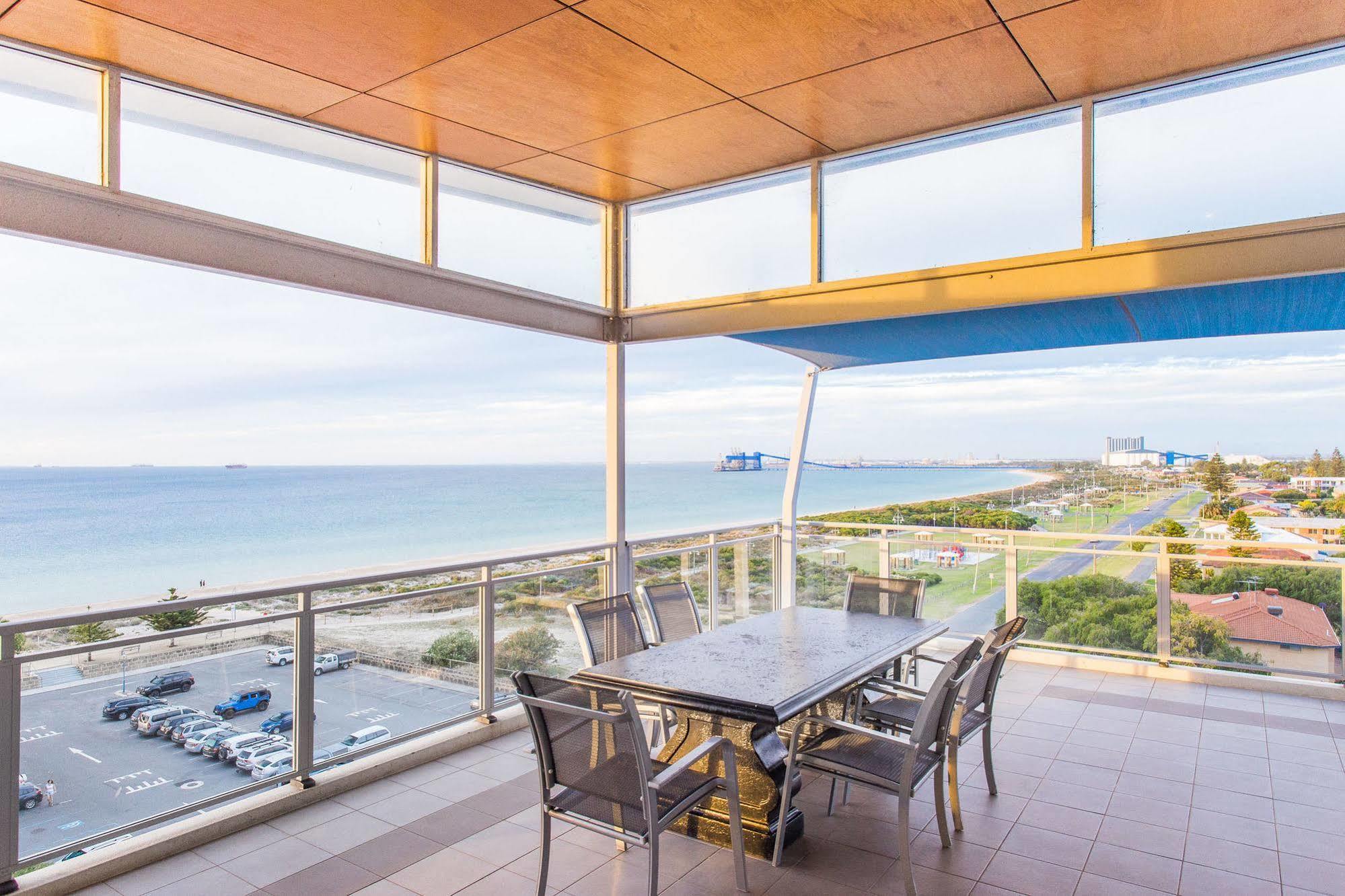 Spinnakers By Rockingham Apartments Exterior foto